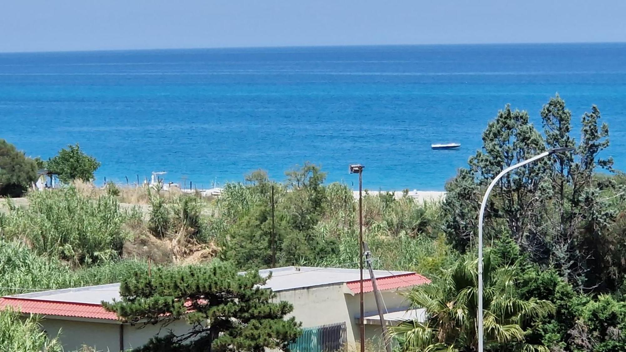 Nina'S House 4 A 300 Mt Dal Mare Apartment Santa Caterina Dello Ionio Marina Exterior photo